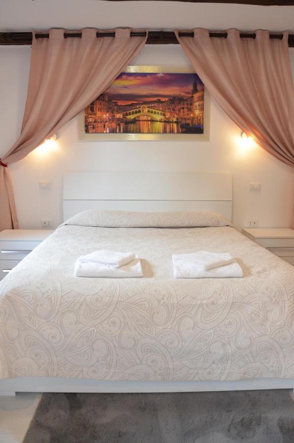 Casa Di Sam, Венеция Экстерьер фото
